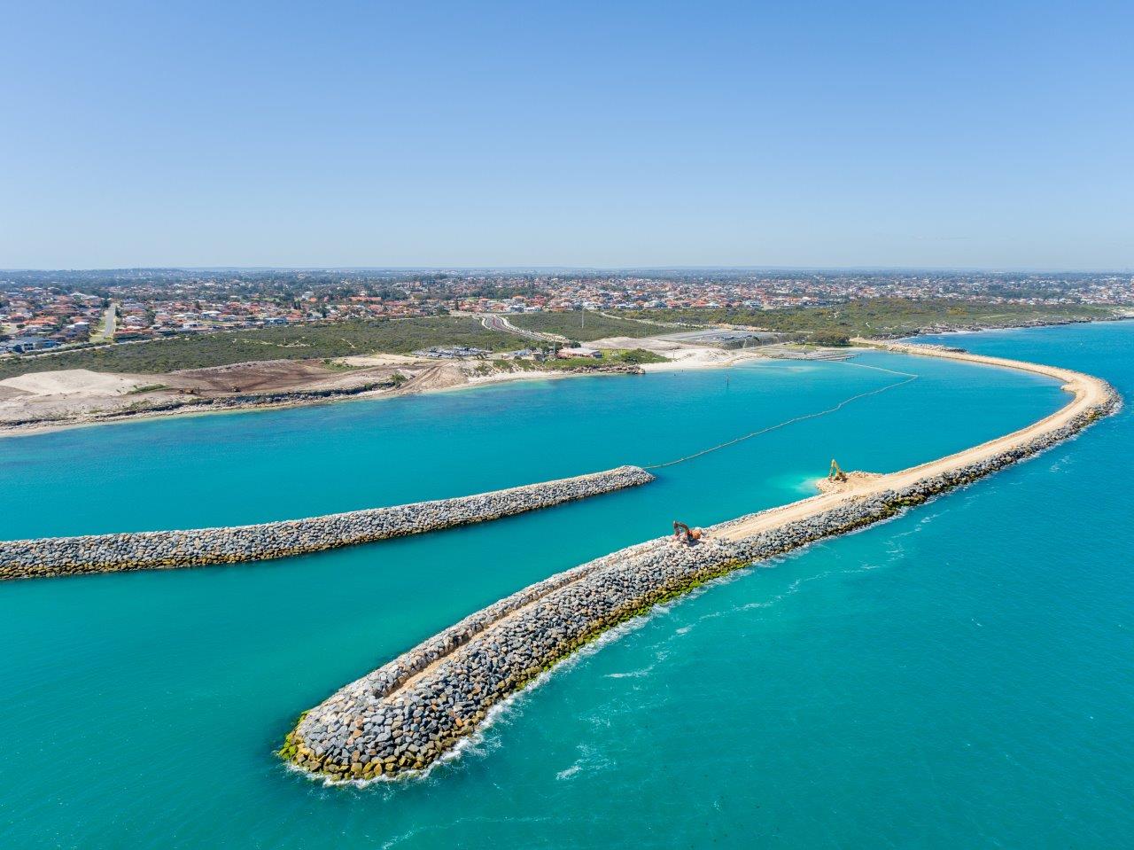 Saykar Infratech specializes in providing professional breakwater construction services designed to protect coastlines from erosion and mitigate the impact of waves and tides.